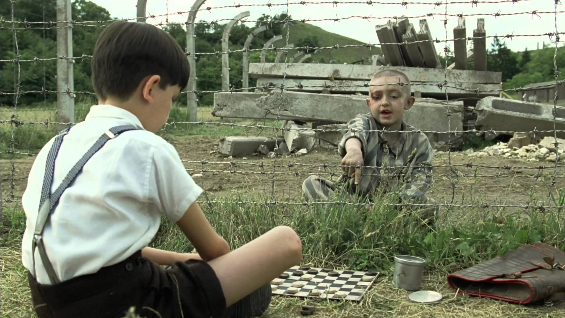 The Boy in the Striped Pyjamas movie review - MikeyMo - The Boy In The Striped Pyjamas Full Movie