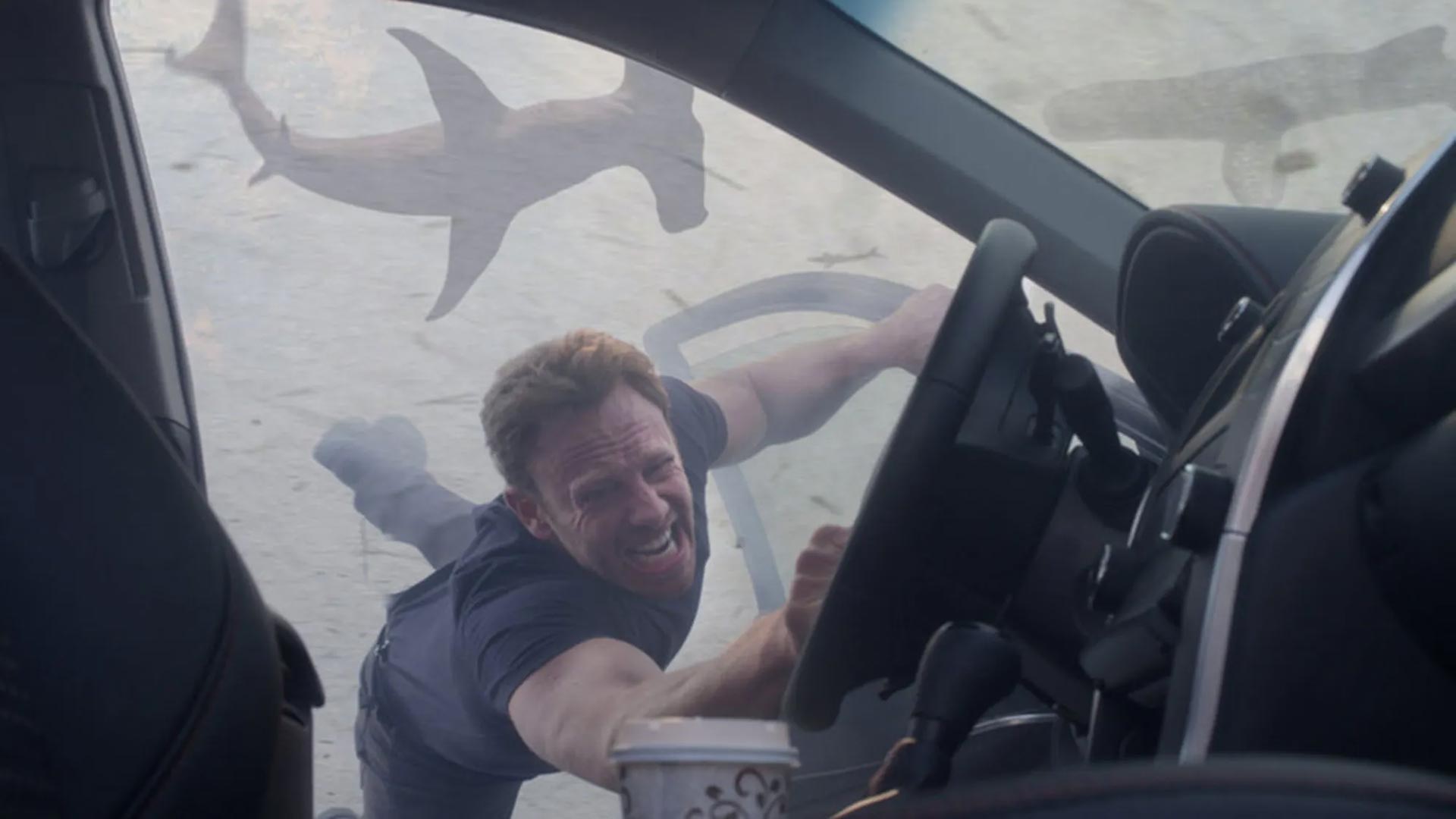 sharknado-3-screen-2