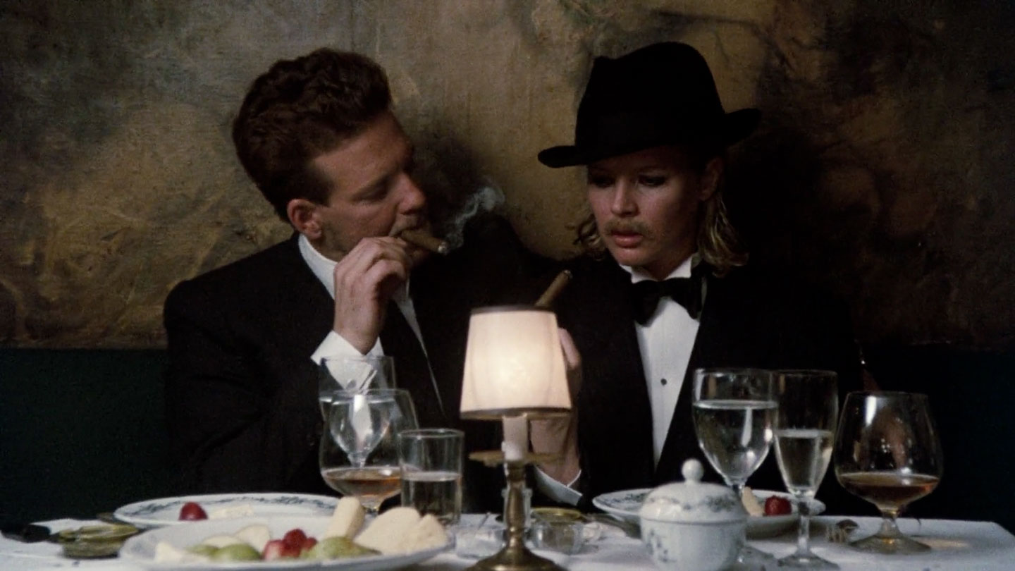 Mickey Rourke and Kim Basinger in 9½ Weeks