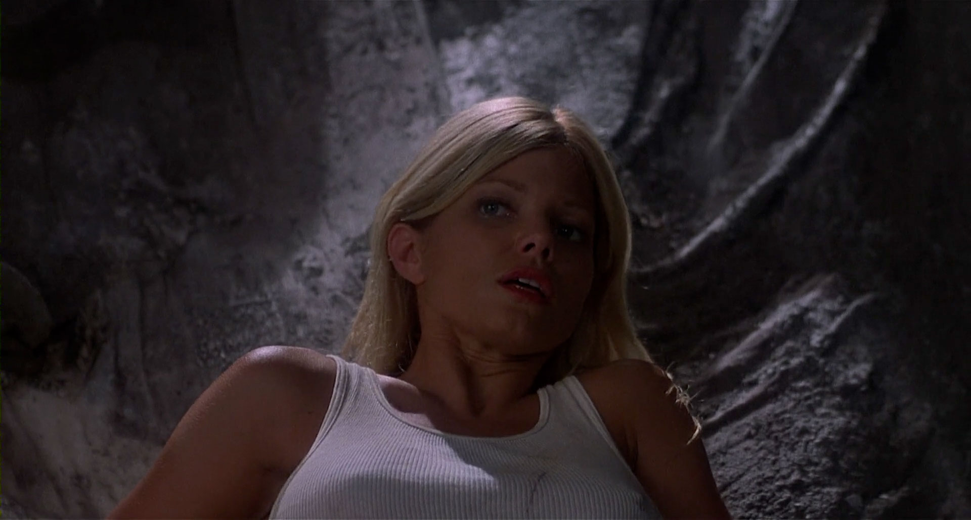 Donna D'Errico in Candyman: Day of the Dead