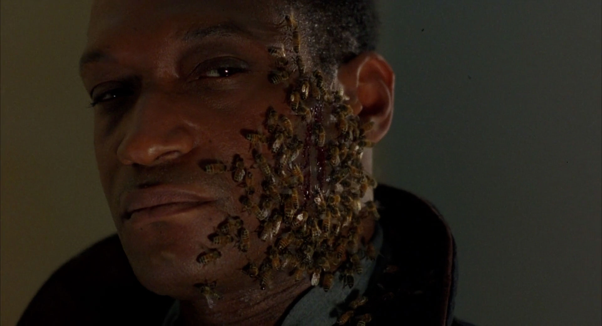 Tony Todd in Candyman: Farewell to the Flesh