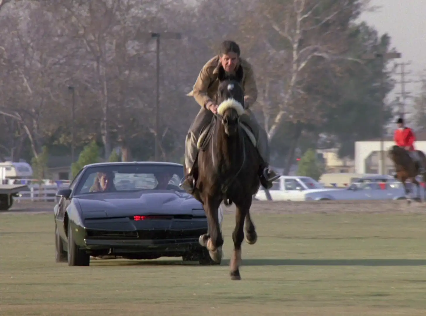 KITT chasing a guy on a horse in Knight Rider: Forget me not